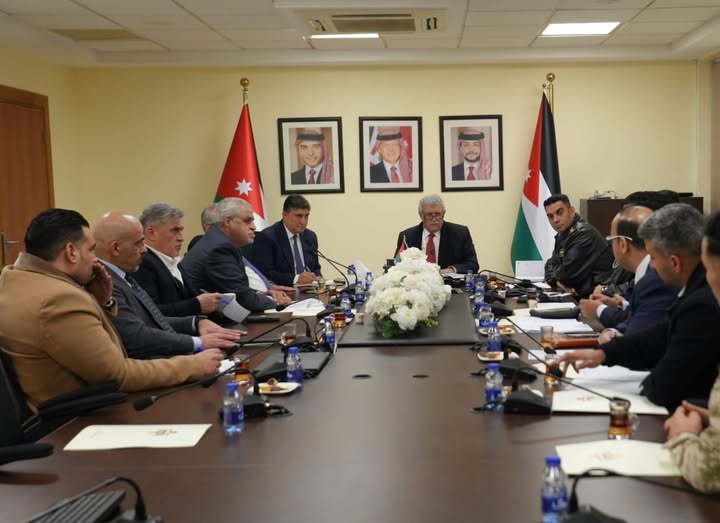 وزير النقل يترأس اجتماعاً لبحث إمكانية تطوير منظومة نقل متعدد في البترا