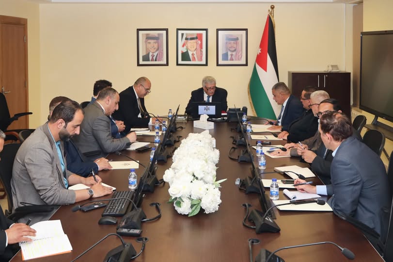 وزير النقل يؤكد تعزيز الشراكة بين الشاحنات ومصدري الخضار والفواكه لرفع كفاءة النقل والتصدير