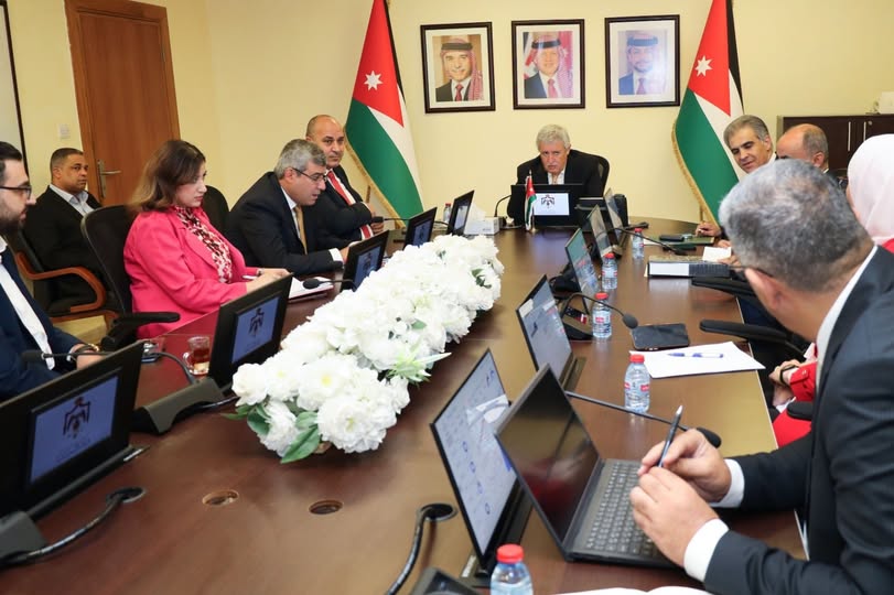 القطامين يبحث شمول العاملين عبر التطبيقات بالضمان ويلتقي الرئيس العالمي للأعمال في أوبر