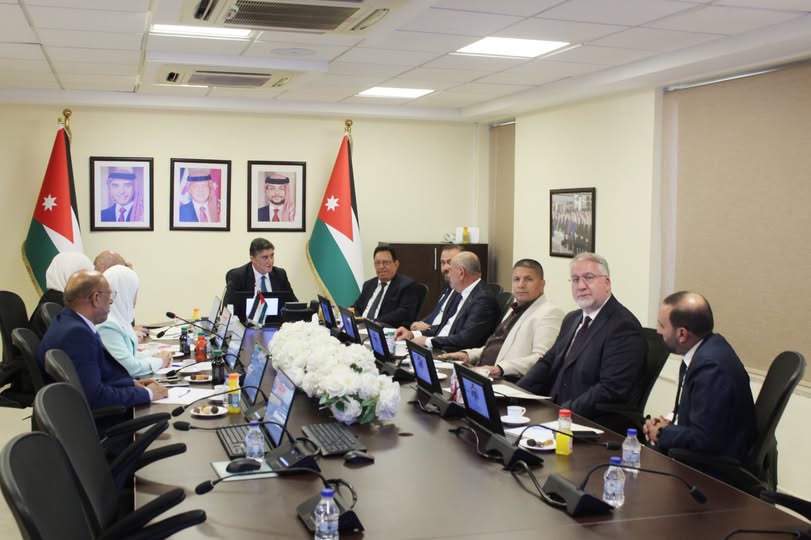 وزارة النقل تبحث مع جمعية الناقلين الأتراك تعزيز النقل البري والترانزيت بين البلدين