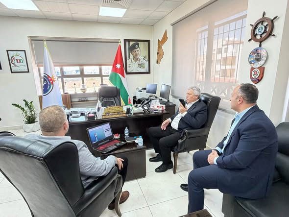 وزير النقل والعمل يزور الهيئة البحرية الأردنية ويطّلع على سير العمل ومراحل أتمتة الخدمات